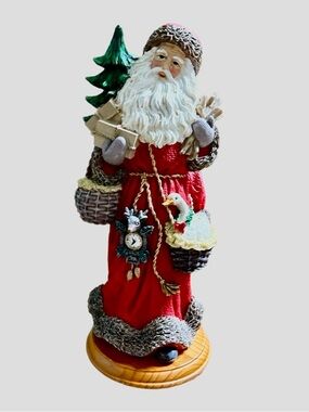Lynn Haney • 2000 • Through The Years • Gentle St. Nick • Figurine • New W/ Box